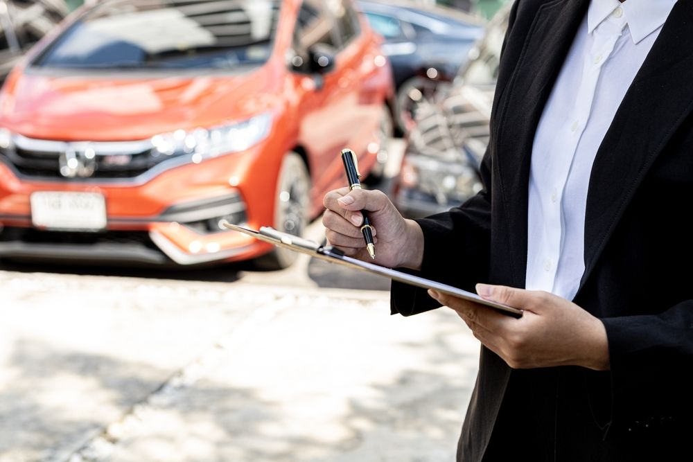 Ventajas de rentar autos para empresas, según BBVA