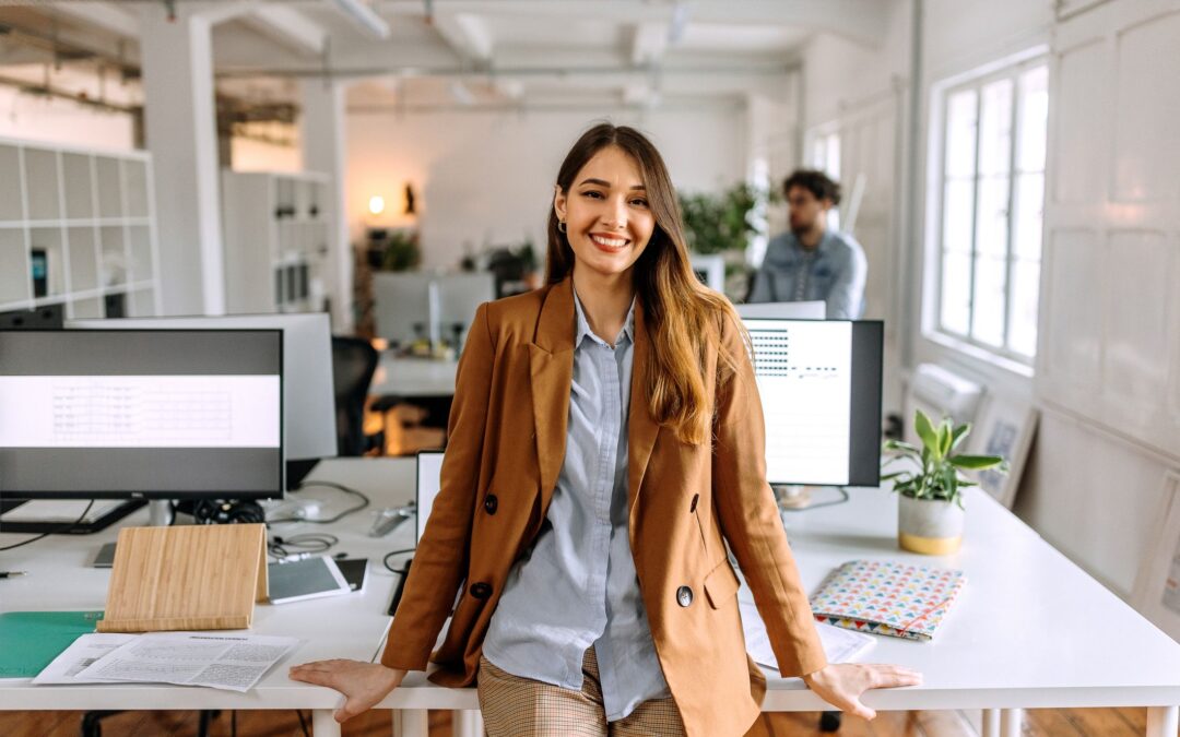 Tecmilenio explica los beneficios de trabajar y estudiar al mismo tiempo