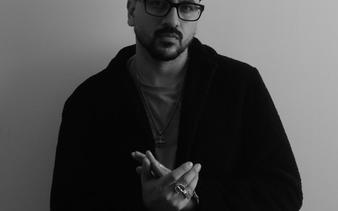 Uriel Reyes y el fenómeno de Relatos de la Noche: el podcast en español más escuchado en la historia de Spotify