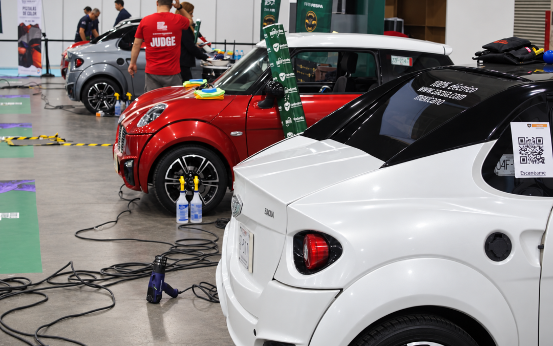 La marca mexicana de autos eléctricos ZACUA participó con gran éxito en la competencia World Wrap Masters en el marco de FESPA Mexico 2026
